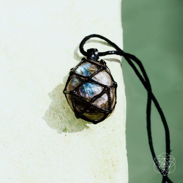 Dragon’s Heart Transformation Pendant - Image 4
