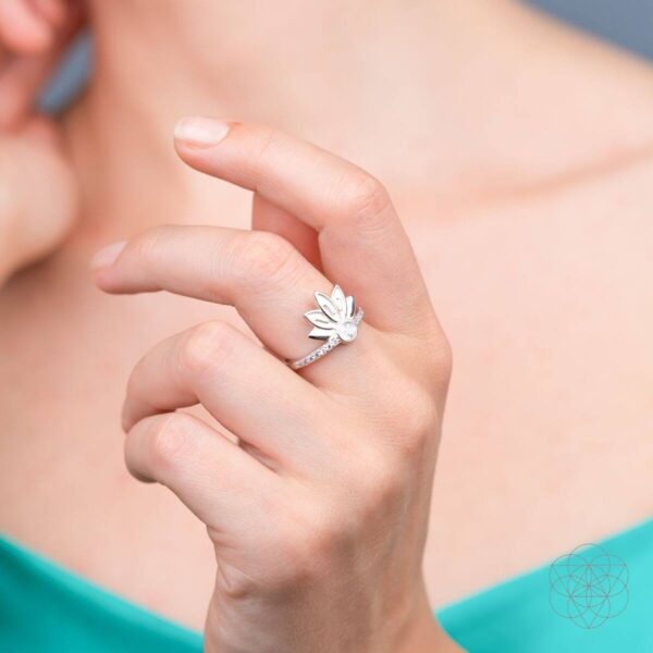 I Am Divinely Guided: 111 Angel Number Silver Lotus Ring - Image 2
