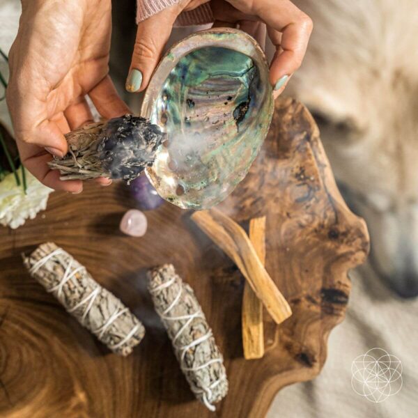 Master Cleanse - Deluxe Smudging Kit (10-Pieces) - Image 2